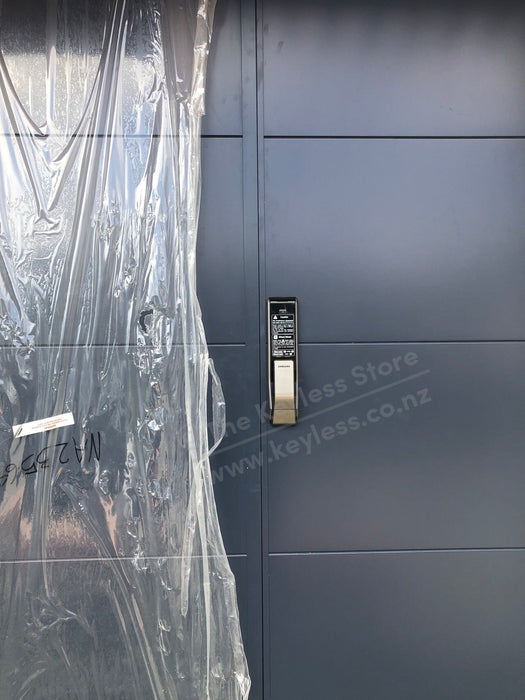 Samsung SHS-P717 Push-Pull Lock