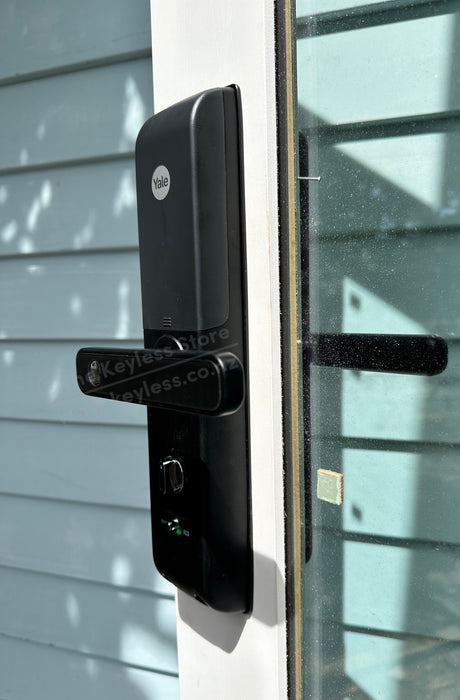 Yale YDM 7220 Fingerprint Digital Door Lock