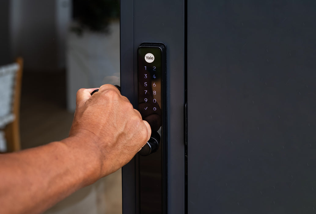 Yale Unity Slim Smart Lock 2-Point