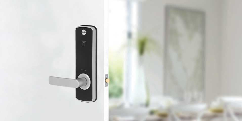 Yale Unity Entrance Door Lock + Connect Plus Hub 2 Combo Deal