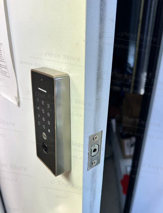 Yale Libi Keyed Digital Deadbolt Satin Nickel
